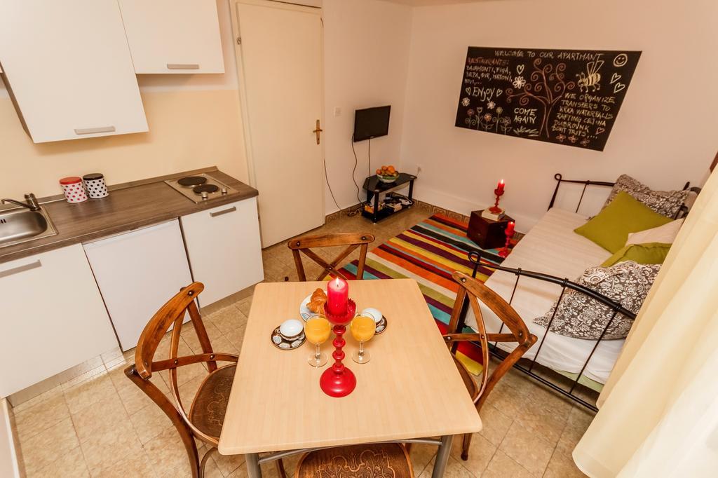 ספליט Apartment Dalmatian Cottage מראה חיצוני תמונה