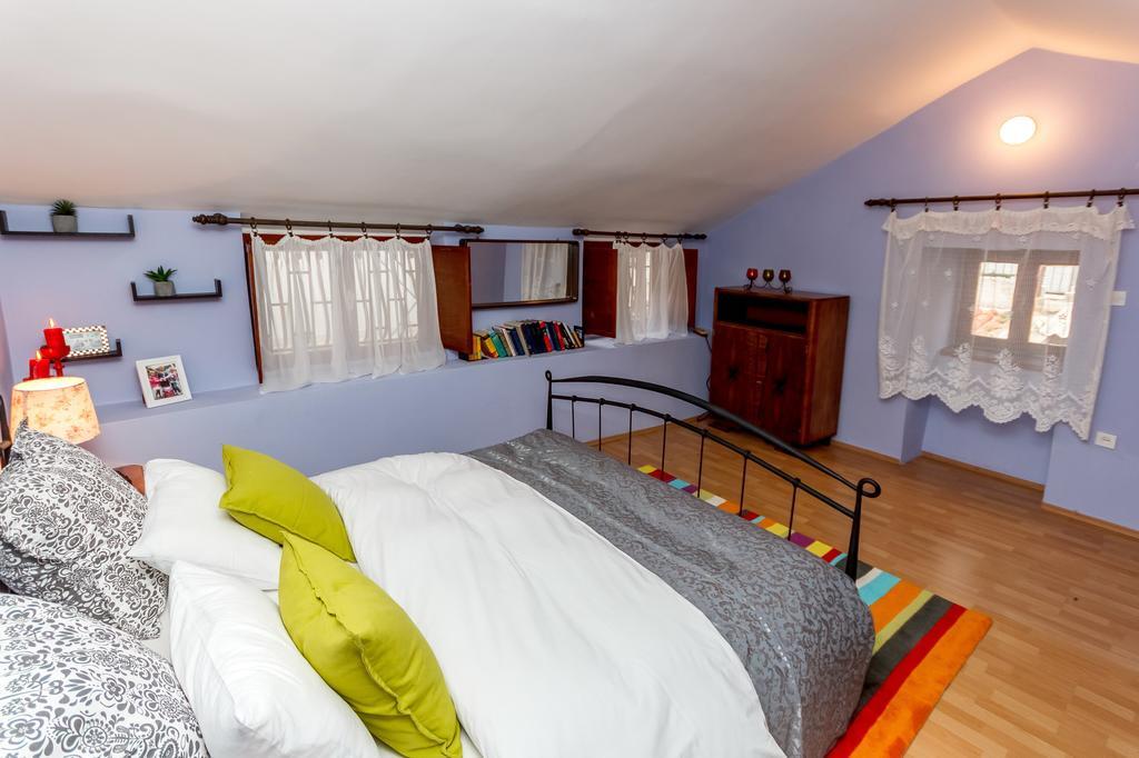 ספליט Apartment Dalmatian Cottage מראה חיצוני תמונה